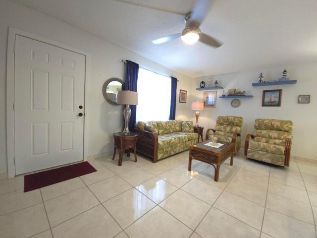 105 OXFORD 100, West Palm Beach, FL 33417