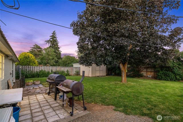 810 E Hobert Avenue, Ellensburg, WA 98926