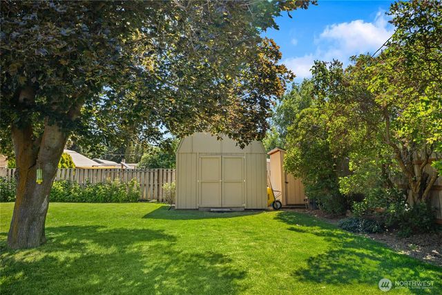 810 E Hobert Avenue, Ellensburg, WA 98926
