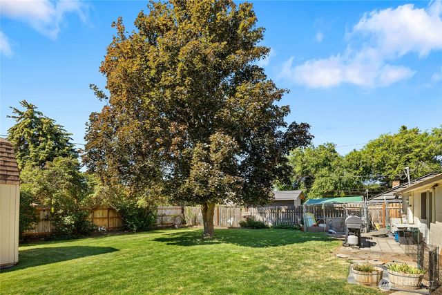 810 E Hobert Avenue, Ellensburg, WA 98926