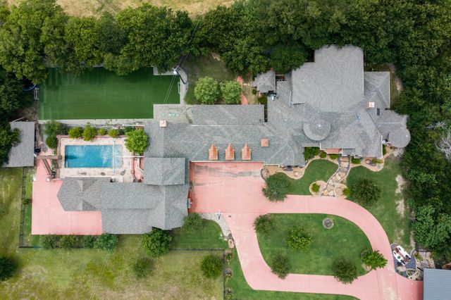 5720 County Road 1094, Celeste, TX 75423