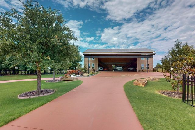 5720 County Road 1094, Celeste, TX 75423