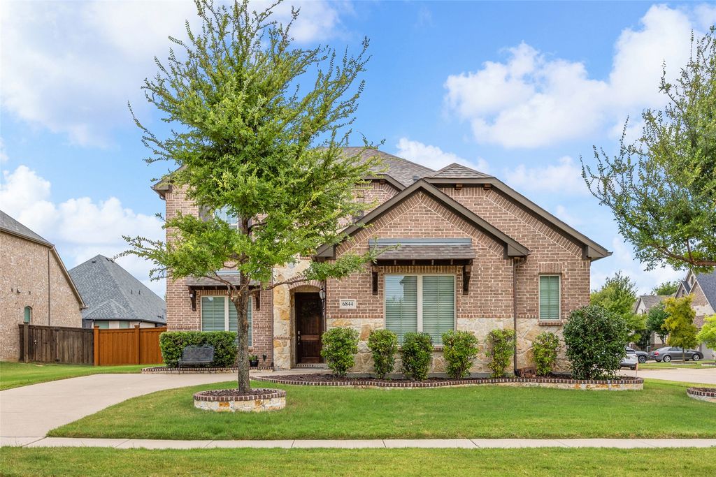 6844 Ensenada, Grand Prairie, TX 75054
