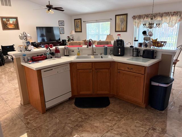 956 SW Del Rio Boulevard, Port St. Lucie, Port St Lucie, FL 34953