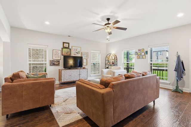 2178 Cason Ln, Murfreesboro, TN 37128