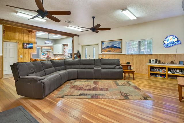 2911 Larkspur Ln, Camino, CA 95709