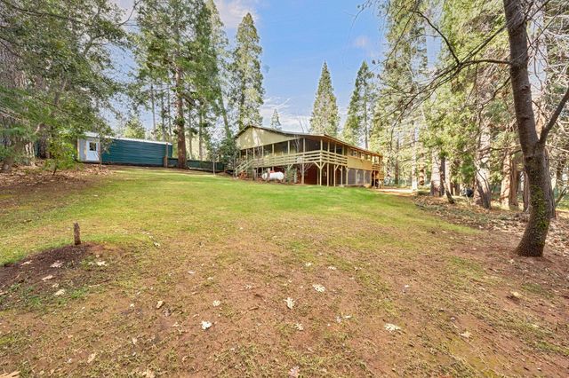 2911 Larkspur Ln, Camino, CA 95709