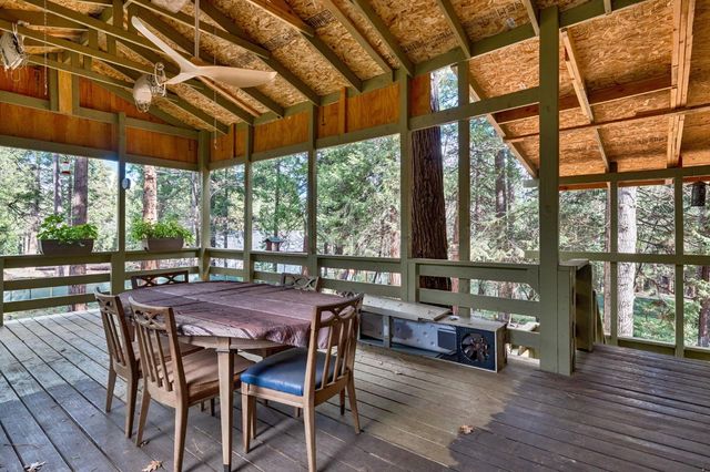 2911 Larkspur Ln, Camino, CA 95709