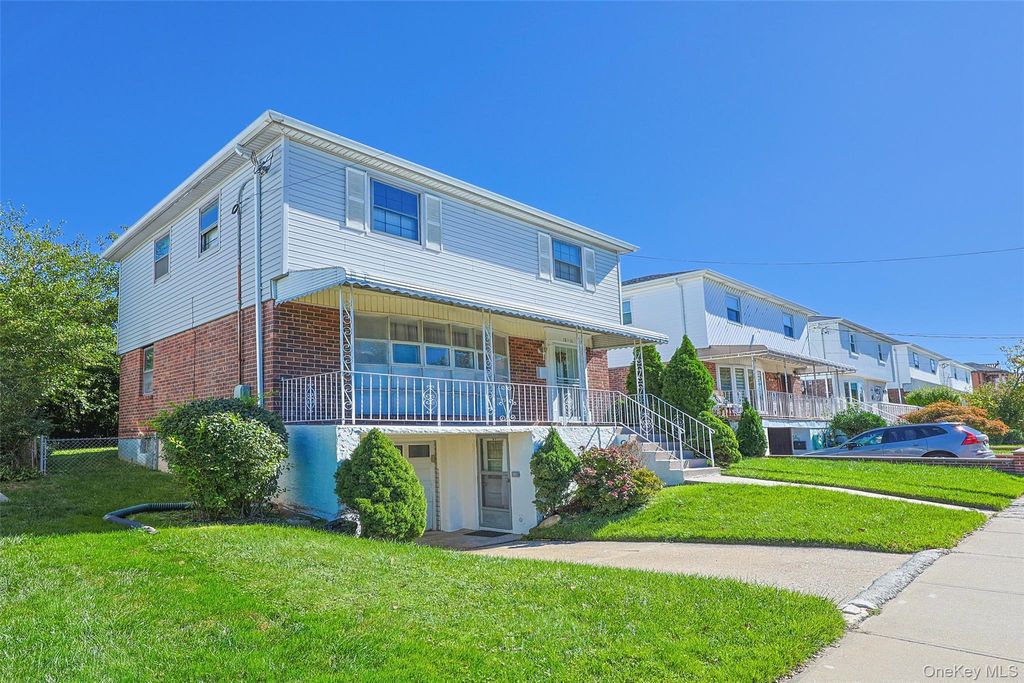13-11 209th Street, Bayside, NY 11360 — photo 3
