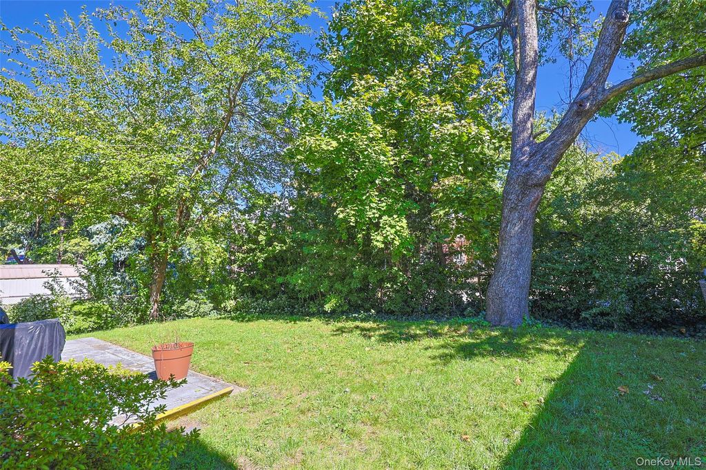 13-11 209th Street, Bayside, NY 11360 — photo 5