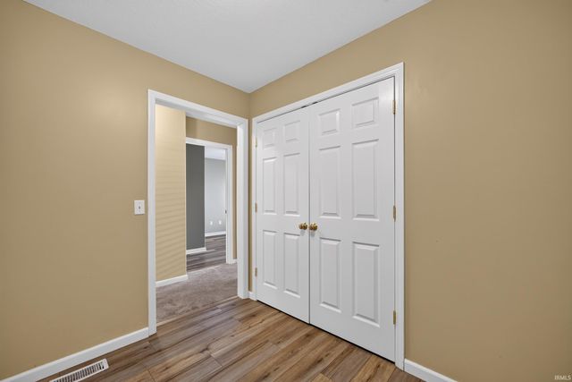 3031 N Cantlin Drive, Bloomington, IN 47404