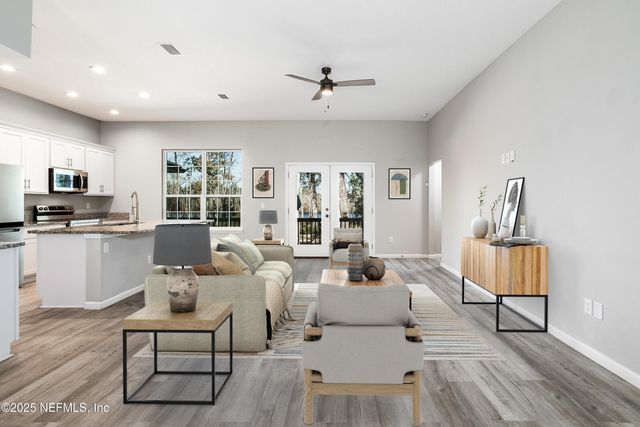 7502 ORTEGA BLUFF Parkway, Jacksonville, FL 32244