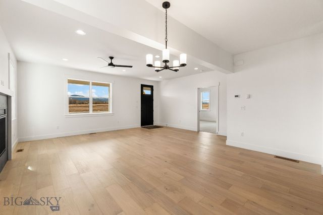 915 Arnold, Bozeman, MT 59715