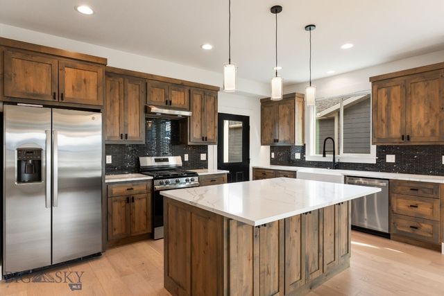 915 Arnold, Bozeman, MT 59715