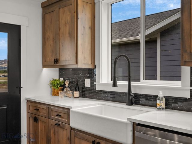 915 Arnold, Bozeman, MT 59715