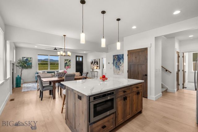 915 Arnold, Bozeman, MT 59715