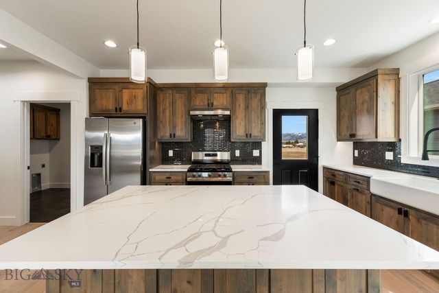 915 Arnold, Bozeman, MT 59715