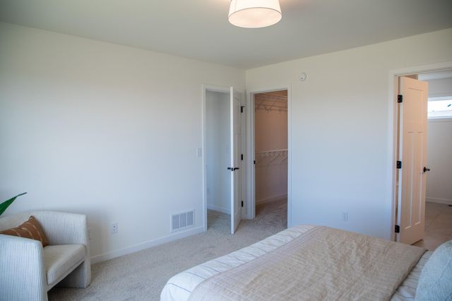 7341 101 Avenue S, Horace, ND 58047