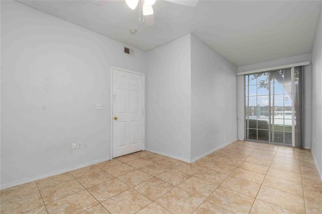 9262 LAKE CHASE ISLAND WAY, Tampa, FL 33626