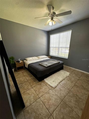 9262 LAKE CHASE ISLAND WAY, Tampa, FL 33626