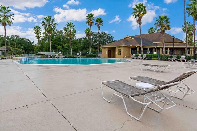 9262 LAKE CHASE ISLAND WAY, Tampa, FL 33626