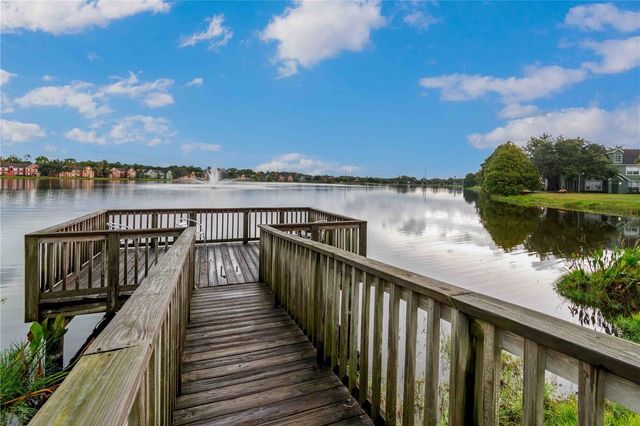 9262 LAKE CHASE ISLAND WAY, Tampa, FL 33626