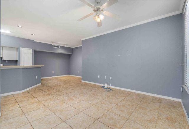 9262 LAKE CHASE ISLAND WAY, Tampa, FL 33626