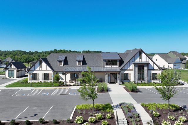 915 Nance Ln, Lebanon, TN 37087