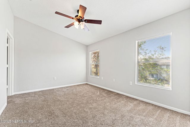 5201 PLAYPEN Drive 8-11, Jacksonville, FL 32210