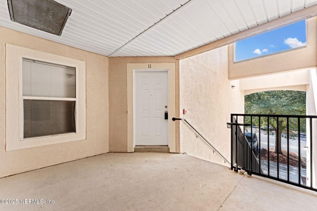 5201 PLAYPEN Drive 8-11, Jacksonville, FL 32210