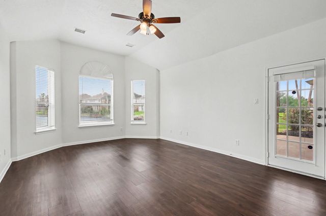 3815 Golden Shores Drive, Missouri City, TX 77459