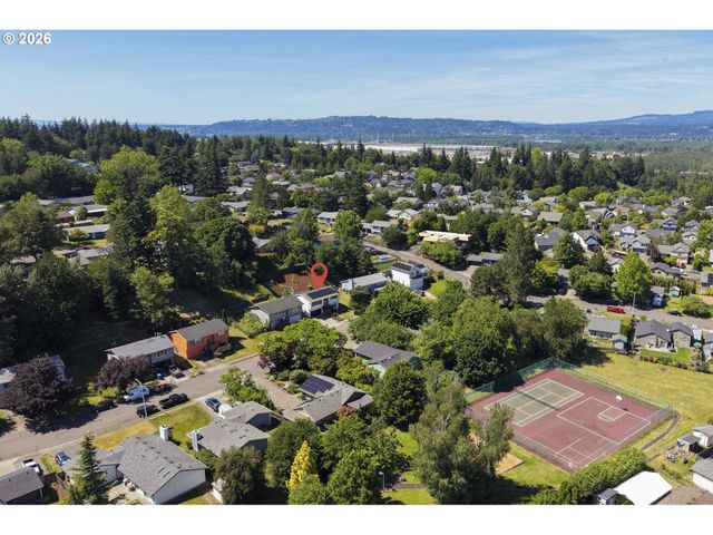 1225 Se CHAPMAN Ave, Troutdale, OR 97060