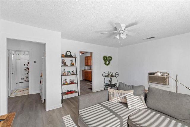 231 Poplar Ave, Manteca, CA 95336