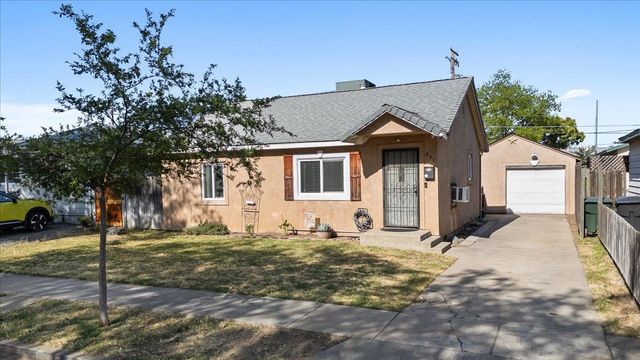 231 Poplar Ave, Manteca, CA 95336
