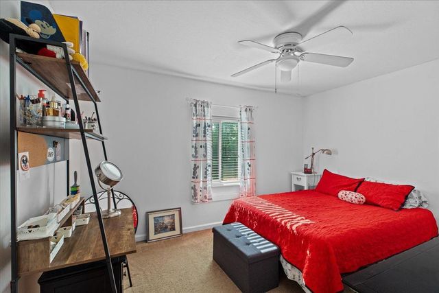 231 Poplar Ave, Manteca, CA 95336