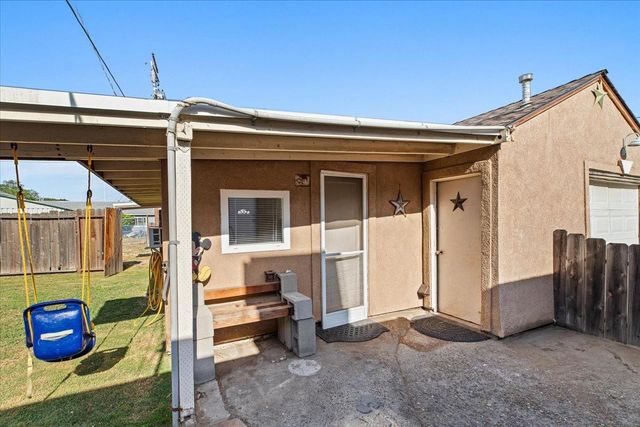 231 Poplar Ave, Manteca, CA 95336