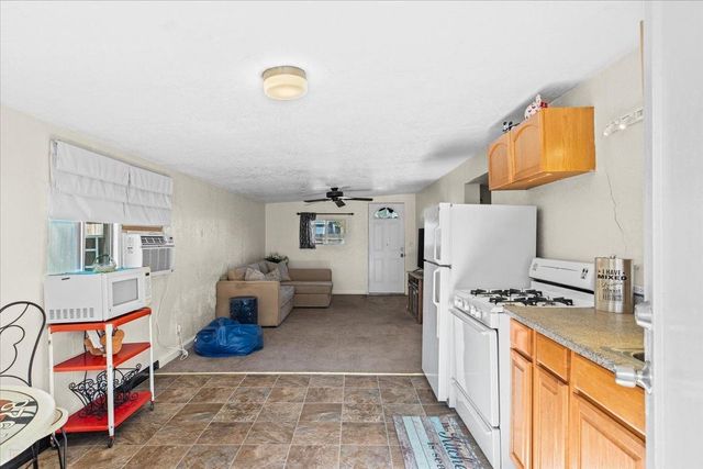 231 Poplar Ave, Manteca, CA 95336