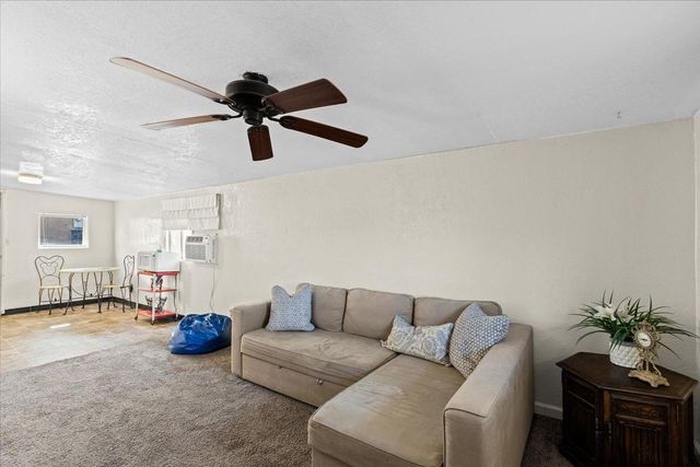 231 Poplar Ave, Manteca, CA 95336