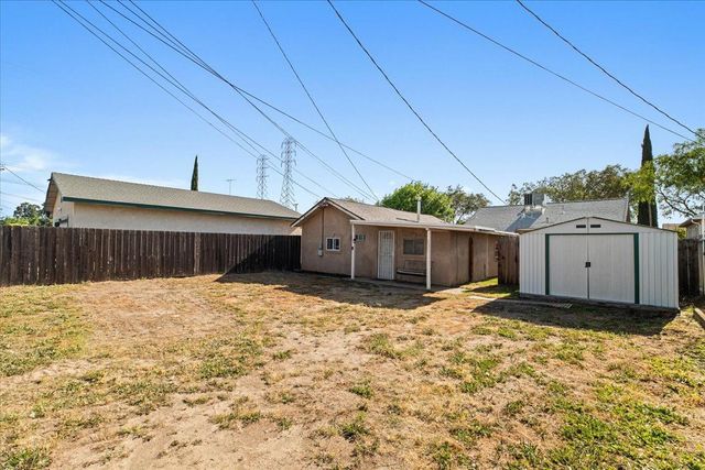 231 Poplar Ave, Manteca, CA 95336