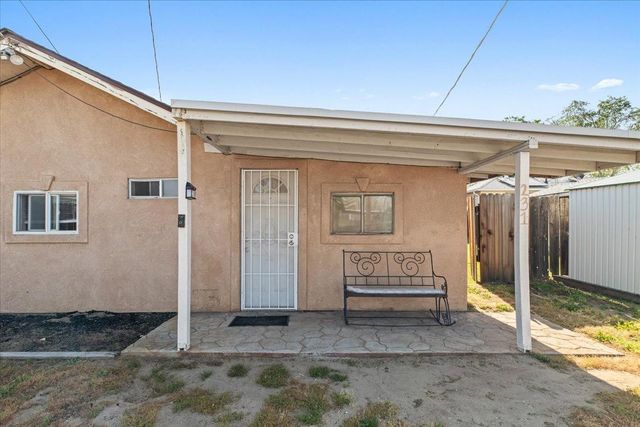 231 Poplar Ave, Manteca, CA 95336