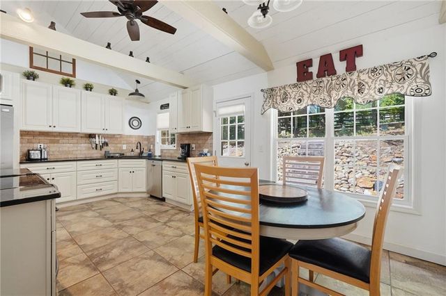 130 Walnut Court, Waleska, GA 30183