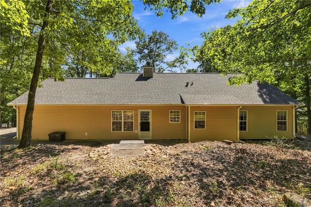 130 Walnut Court, Waleska, GA 30183