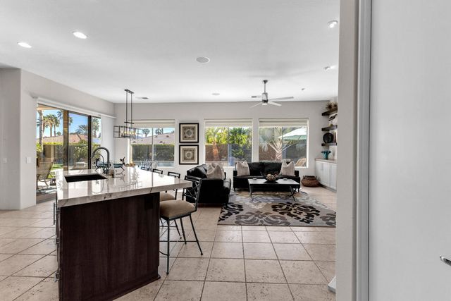 21 Calle La Reina, Rancho Mirage, CA 92270