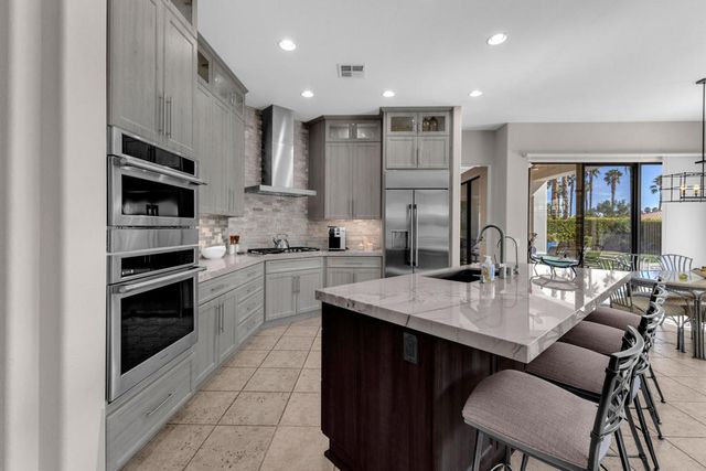 21 Calle La Reina, Rancho Mirage, CA 92270