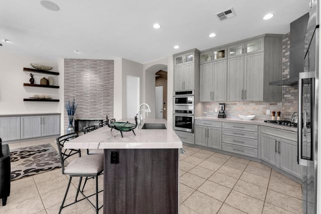 21 Calle La Reina, Rancho Mirage, CA 92270