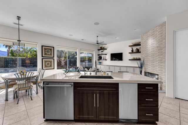 21 Calle La Reina, Rancho Mirage, CA 92270