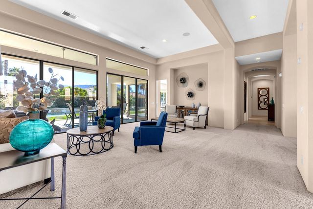 21 Calle La Reina, Rancho Mirage, CA 92270