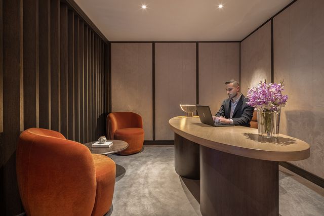 111 W 56th St Apt 41D, New York City, NY 10019
