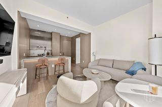 111 W 56th St Apt 41D, New York City, NY 10019