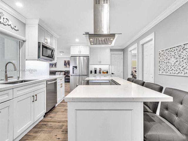 8754 SW 50th Pl, Cooper City, FL 33328